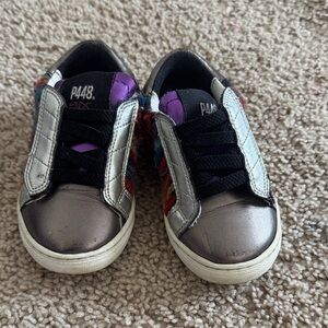 P448 John Baby Kids Metallic Multicolor Sneakers with Vegan leather Sz 22 6 61/2